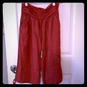 NWT Anthropologie lounge Capri pants